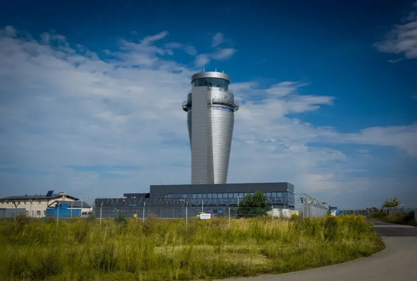 Wieża kontroli lotów GTL